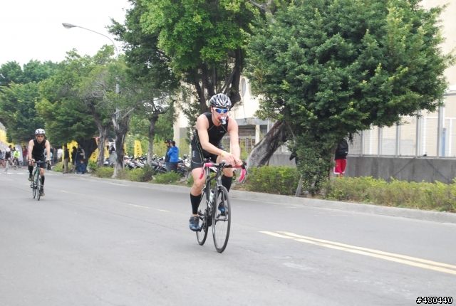 2014年3/9高雄愛河鐵人賽自行車起點出發照片