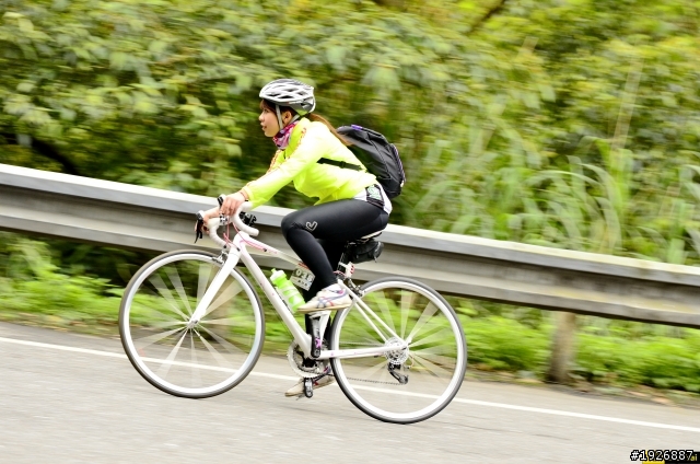[照片分享]2014第七屆Garmin & Mobile01 ”北宜公路”自行車活動