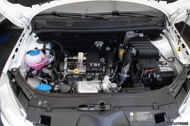 正2014年 SKODA FABIA 1.2TSI～開箱文