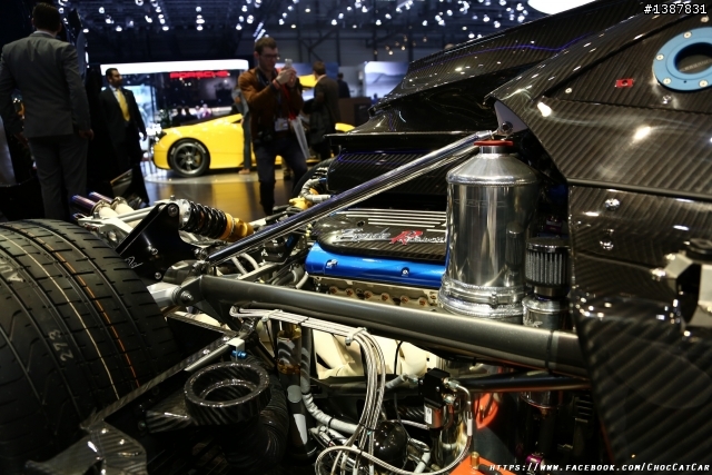 義大利精品超跑 Pagani Huayra& Zonda Revolucion圖多分享