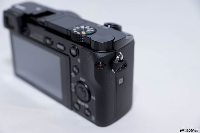 SONY α6000 畫質更好 對焦更快  α6000Z開箱報告