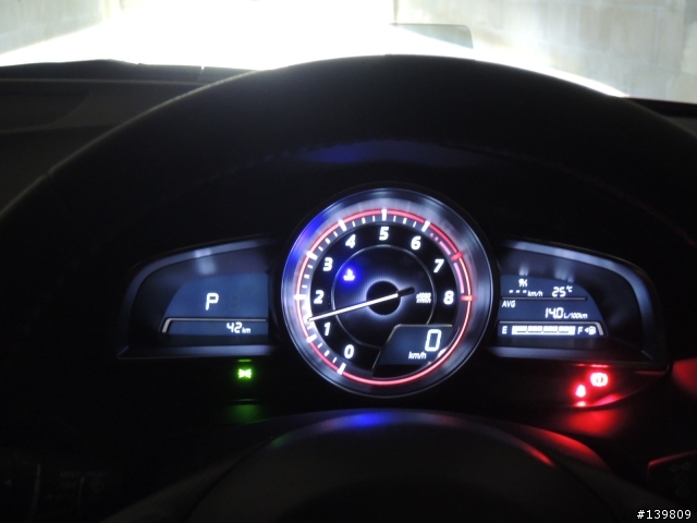 New 2014 Mazda 3 小紅開箱