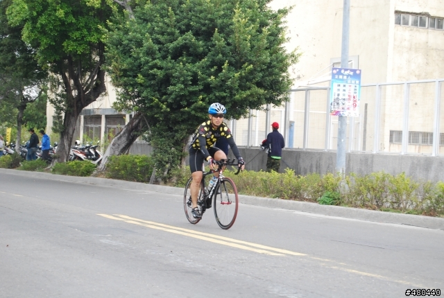 2014年3/9高雄愛河鐵人賽自行車起點出發照片