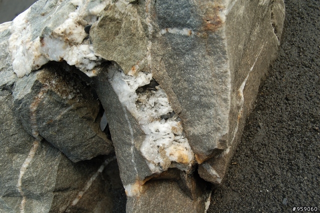 多納紅塵峽谷野營