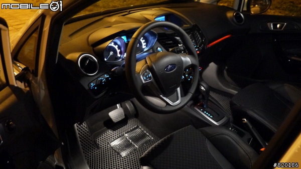 FIESTA 1.0T白色開箱