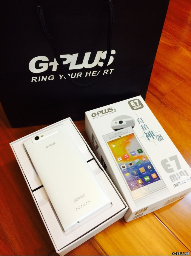 有了G-Plus E7mini讓我怎麼拍都是網路女神^.<