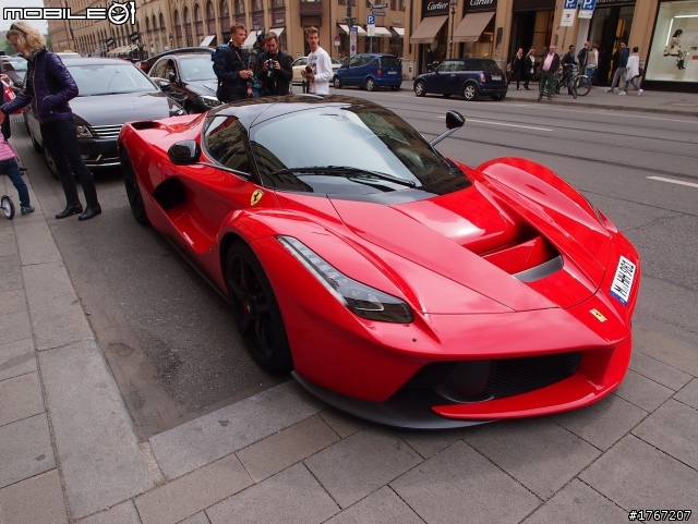德國街頭巧遇馬王-LaFerrari