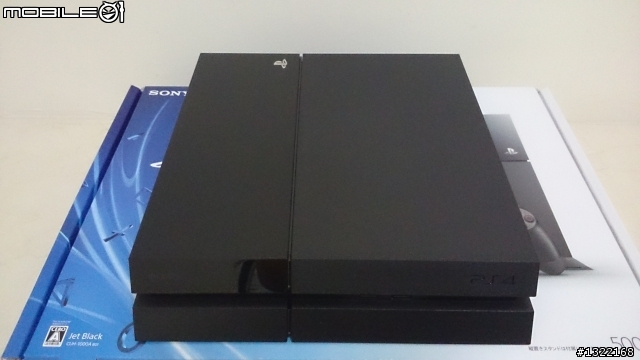 入手了！ＰＳ４簡單開箱！