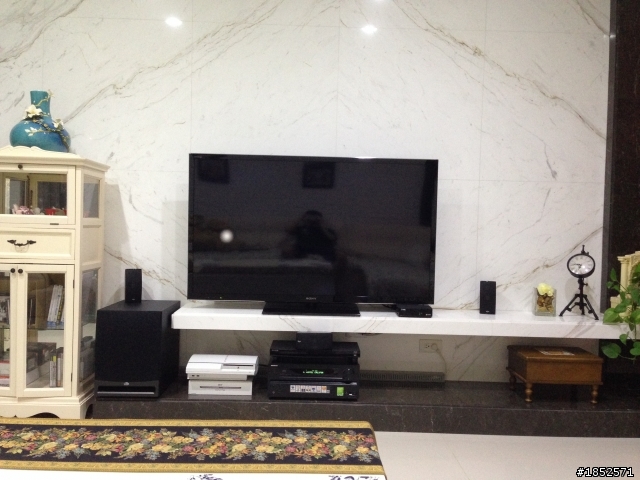 [開箱&擺設請益] Klipsch HD THEATER 1000 前置、中置擺設小問題