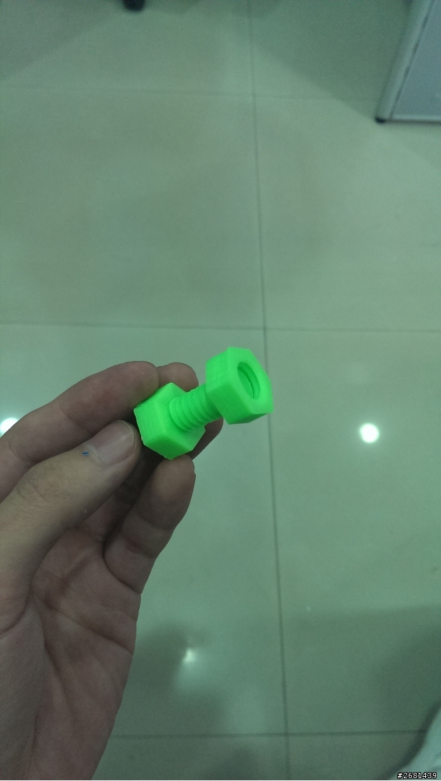 3D printer  開箱文  Solidoodle 4代    有蓋子的機器終於來囉 (灑花)(灑花)