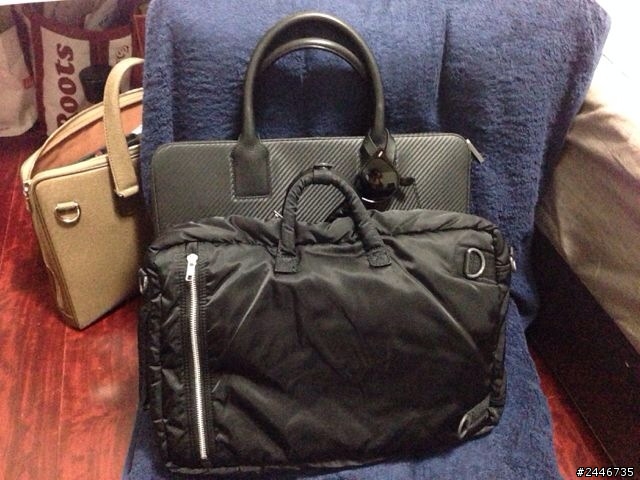揮別青澀的戀愛世代，新包入手，Dunhill Chassis Single zip Briefcase