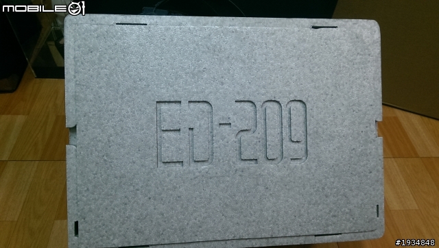 開箱~~~ Hot Toys 機器戰警 ED-209 ~^^~