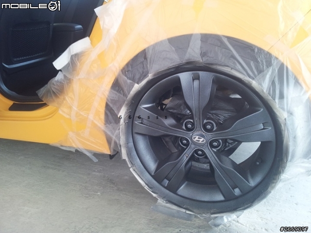 我把Veloster的輪圈噴上Plasti Dip後...