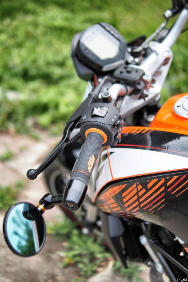 輕巧暢快的都市遊俠 - KTM Duke 200