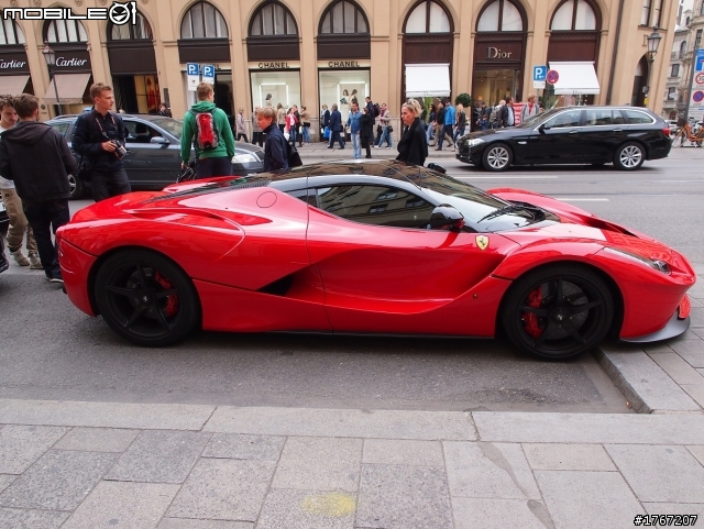 德國街頭巧遇馬王-LaFerrari