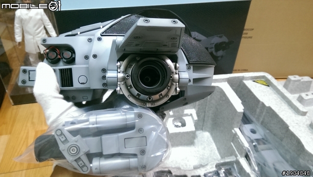 開箱~~~ Hot Toys 機器戰警 ED-209 ~^^~