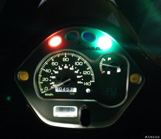 LT125開箱分享 (賽車橘）
