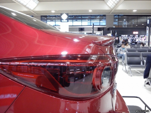四門版 Narita Airpore 新世代 日規 Mazda AXELA (馬3)