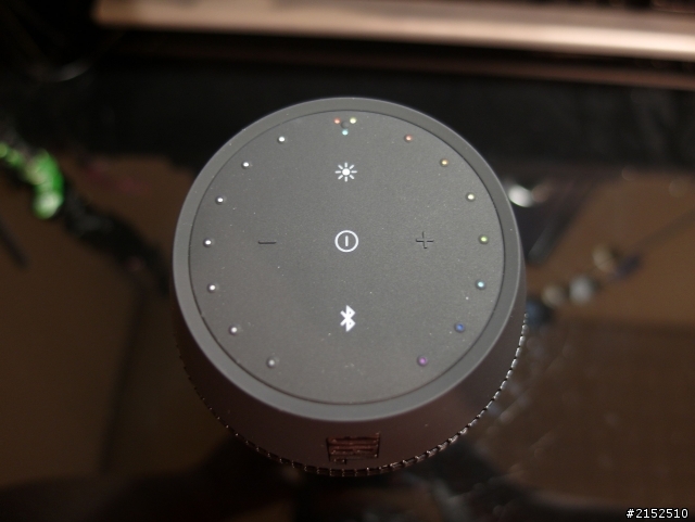 超簡易開箱~絕對光害!!  JBL PULSE 炫彩霓虹無線藍牙喇叭