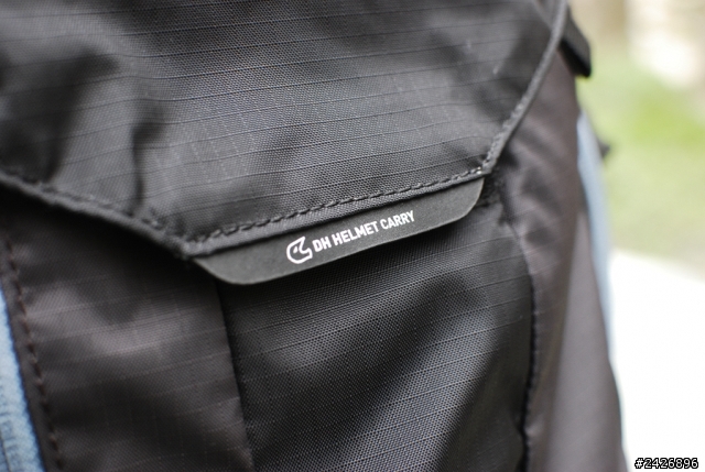 [開箱] 實用的運動風背包 - EVOC Explorer 30L