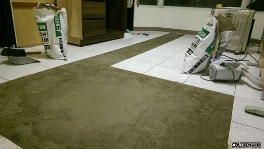 請教木地板直鋪與平鋪差異~~