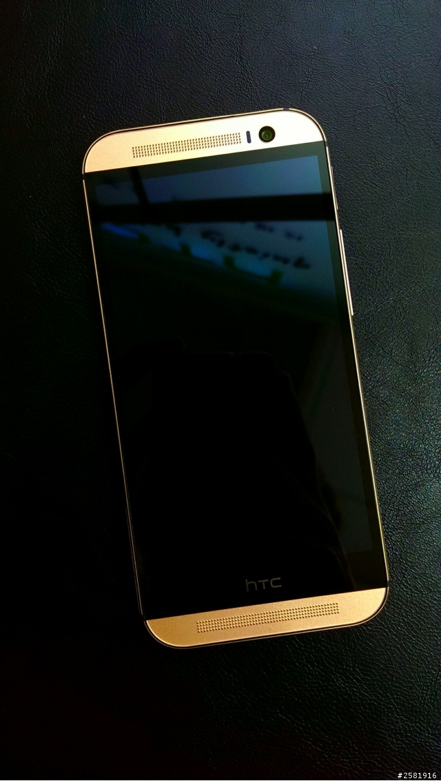 HTC One (M8) 玫瑰金*  璀璨開箱!!