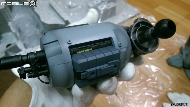 開箱~~~ Hot Toys 機器戰警 ED-209 ~^^~