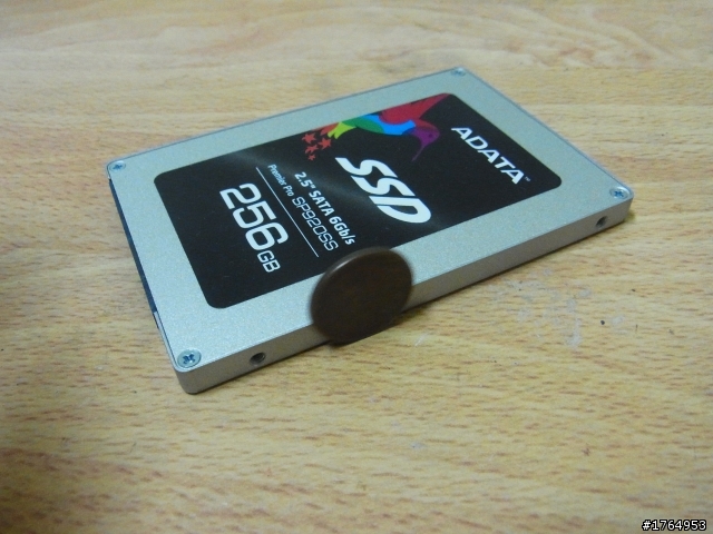 [開箱]M家主控的生力軍~進擊的ADATA Premier Pro SP920 256G