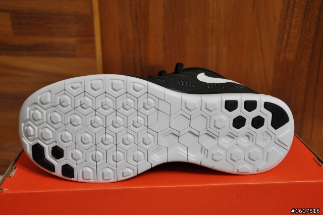 簡易開箱 NIKE FREE 5.0