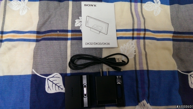[開箱]老姊的人生第一支上網吃到飽綁約機SONY Z1 Compact(白)
