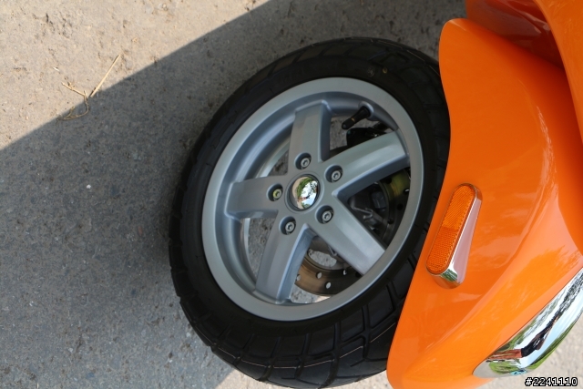 LT125開箱分享 (賽車橘）
