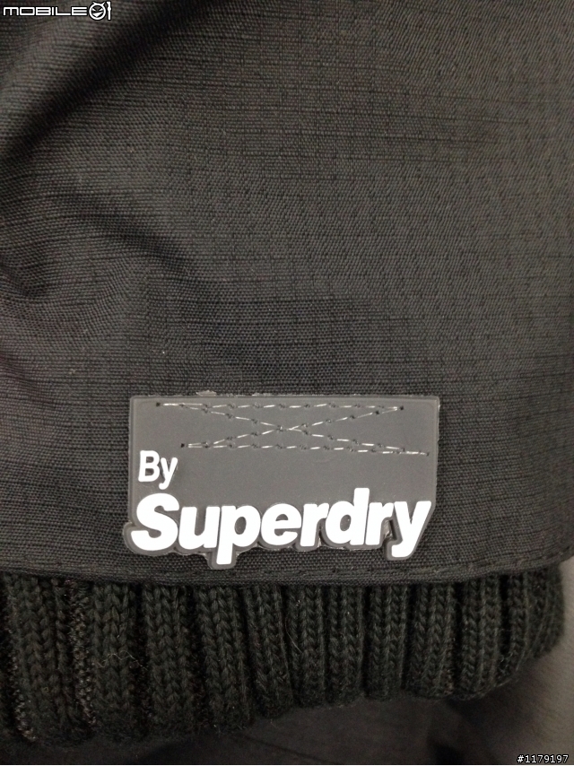 [Superdry] 有買過2014款 風衣的大大嗎?