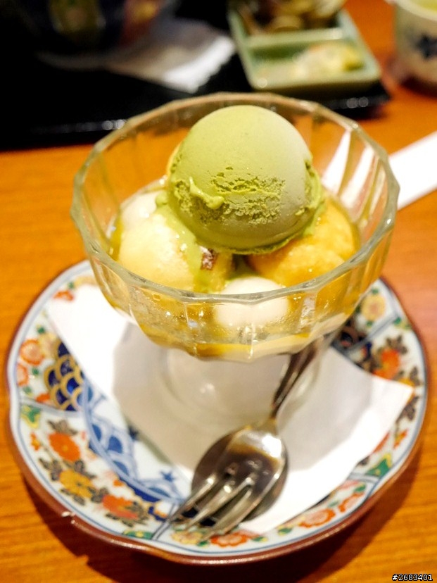 [食記]驚艷抹茶冰淇淋，「台北麻布茶房」