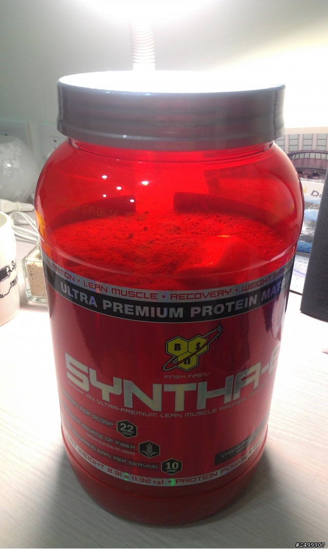 第一次買BSN SYNTHA-6的乳清蛋白 但覺得有點奇怪