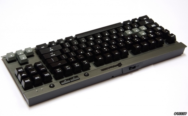 CORSAIR電競級紅軸機械鍵盤 - Vengeance K65與K95使用心得