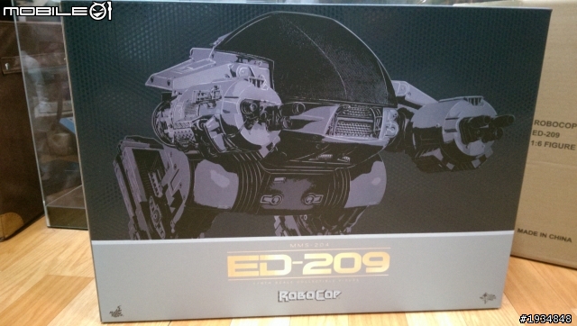 開箱~~~ Hot Toys 機器戰警 ED-209 ~^^~