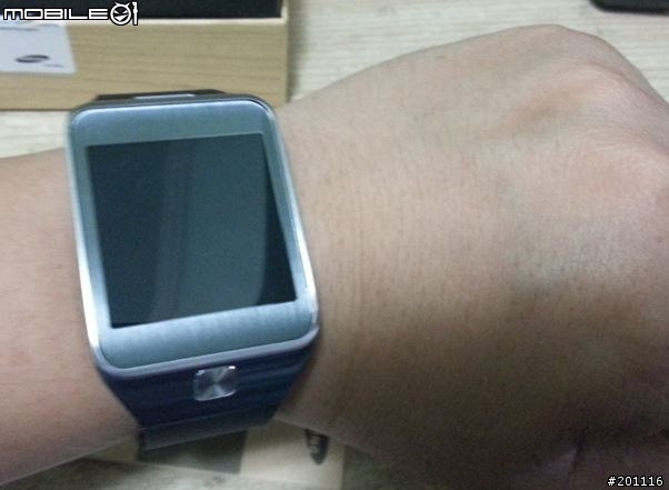Samsung Gear 2 爵士黑 開箱囉~~