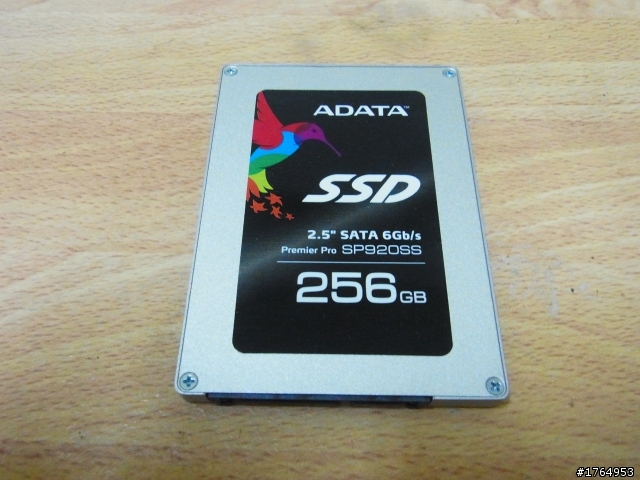 [開箱]M家主控的生力軍~進擊的ADATA Premier Pro SP920 256G