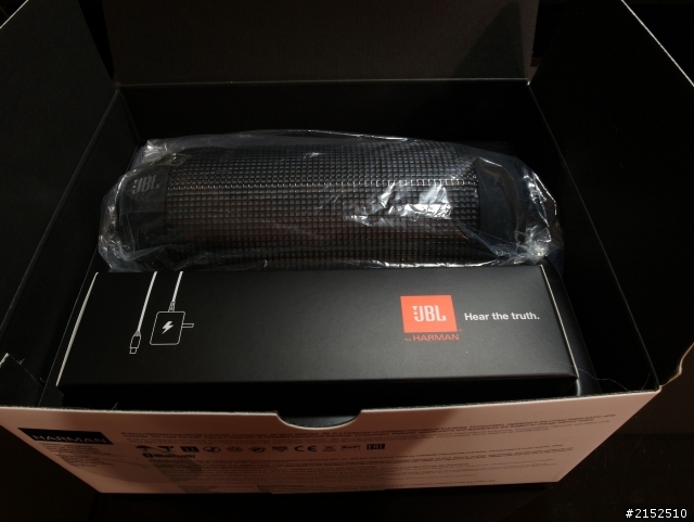 超簡易開箱~絕對光害!!  JBL PULSE 炫彩霓虹無線藍牙喇叭
