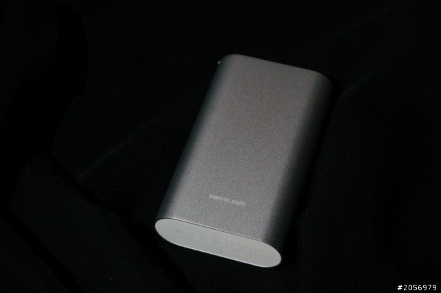 小米行動電源 5200mAh 小開箱