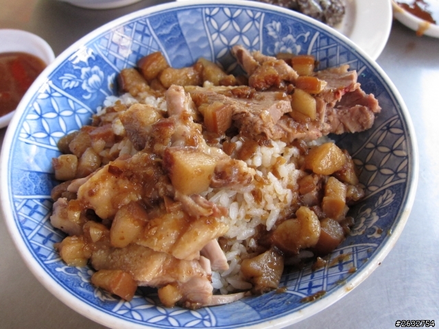 [食記] 高雄鹽程區。樺達奶茶 無招牌鴨肉珍