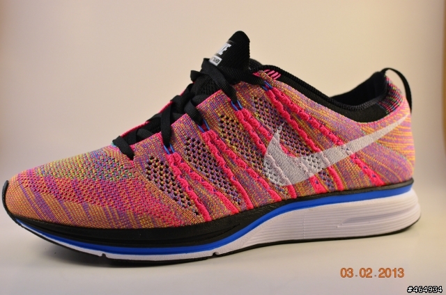 請問現在哪邊還找的到Nike Flyknit Trainer?