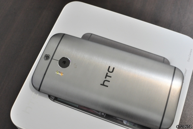 (2014-4-15更新 M8換新回家囉!!!)開心續約HTC M8 結果只爽了1天(附維修單)