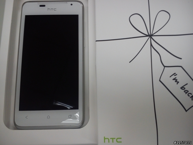 這就是hTC的維修品質, 更換料件品質是這樣的....
