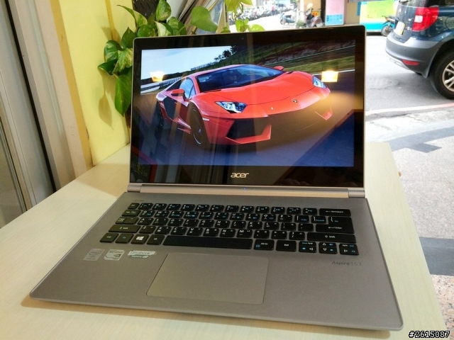 應網友要求的開箱 Acer S3-392