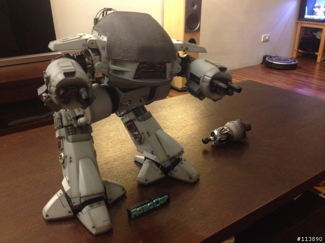 hottoys ed209