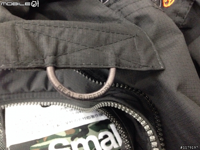 [Superdry] 有買過2014款 風衣的大大嗎?