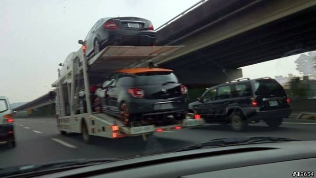 Citroën DS3((圖傷眼誤怪))