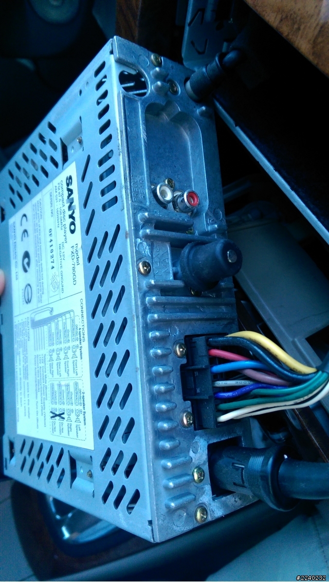 汽車音響主機裝aux in 問題請教