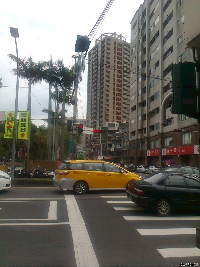 日健悅及三重區公所對面建案